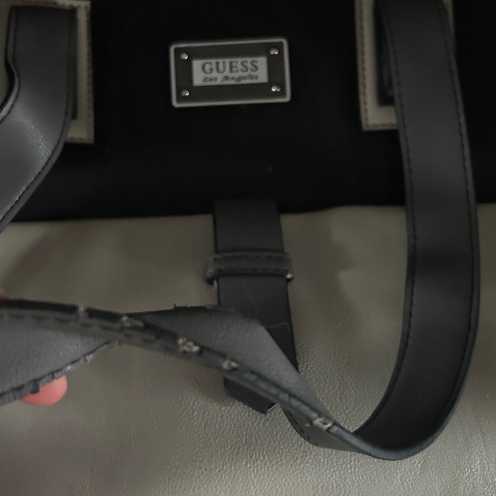 GUESS multi-Tone Handbag - Picture 4 of 5